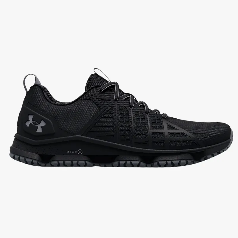 Pantofi trail Under Armour UA W MG Strikefast 38,5 EU